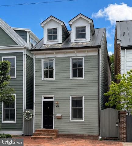 426 N ALFRED STREET