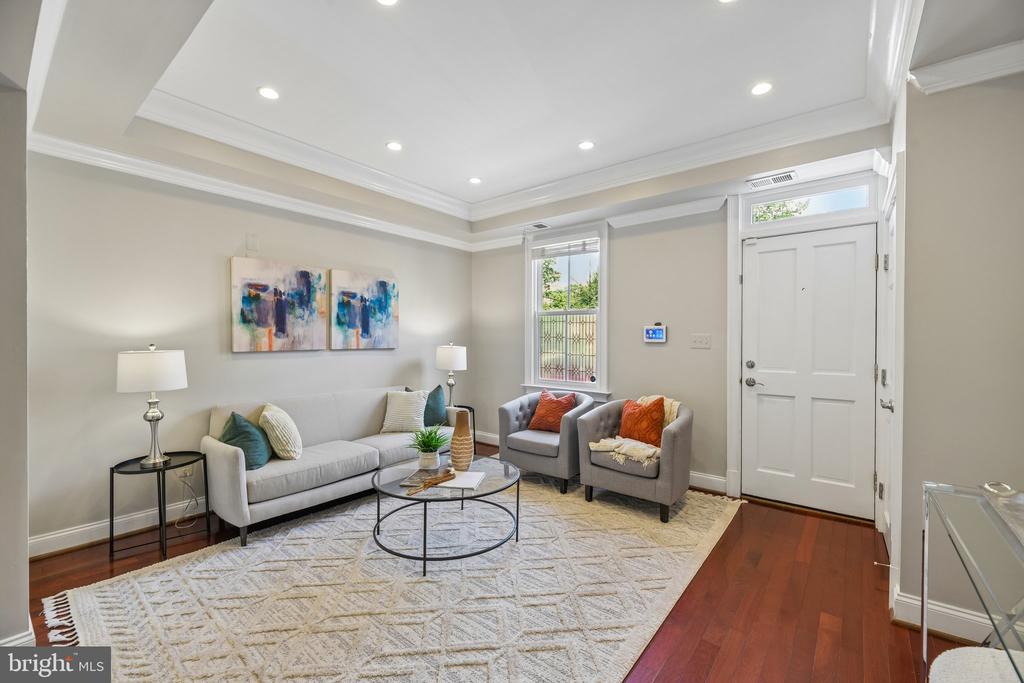426 N ALFRED STREET