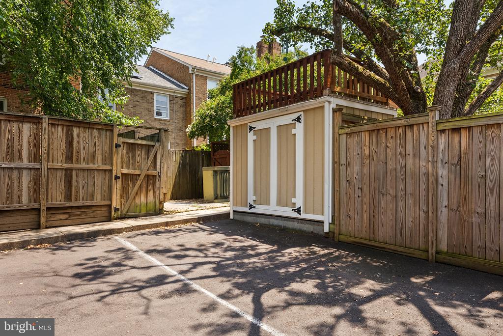 1306 COMMONWEALTH AVENUE