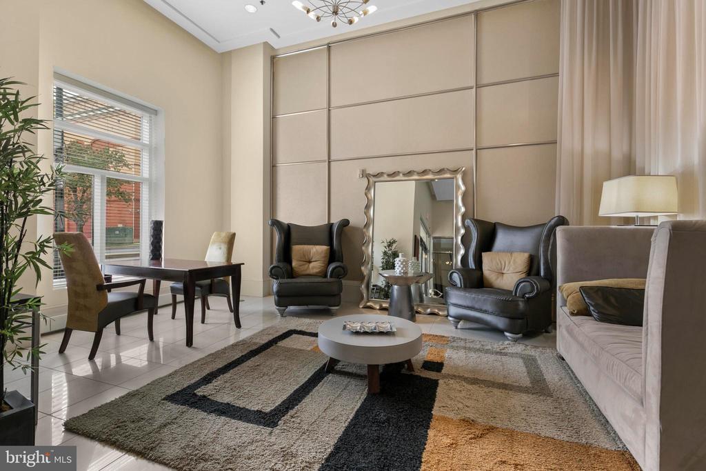 309 HOLLAND LANE Unit: 135