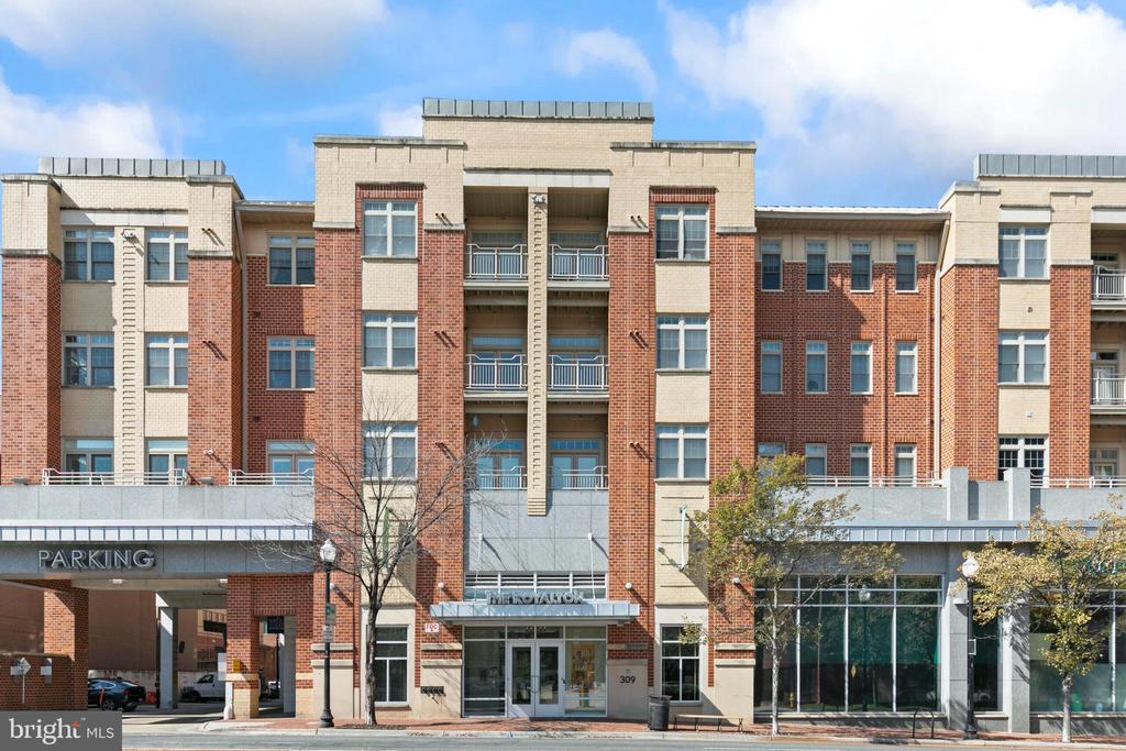 309 HOLLAND LANE Unit: 135