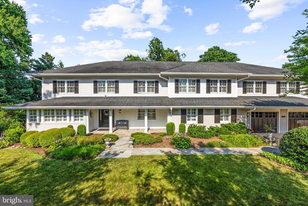 509 N QUAKER LANE