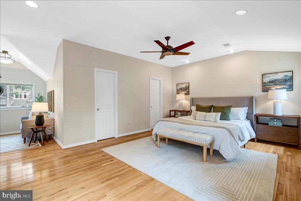1302 QUINCY STREET