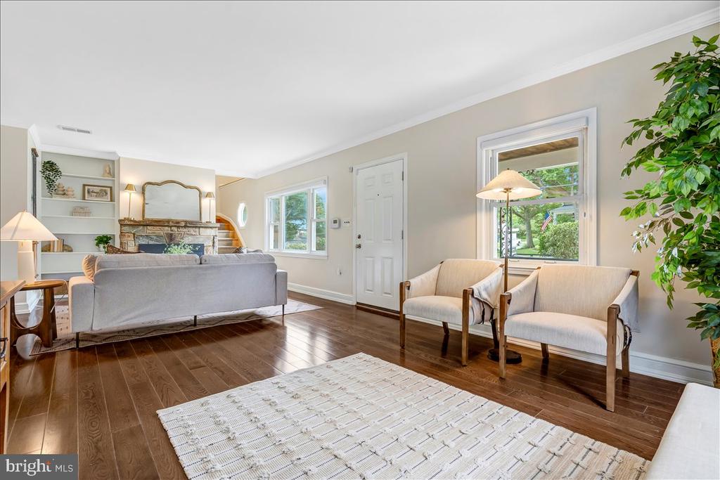 1302 QUINCY STREET