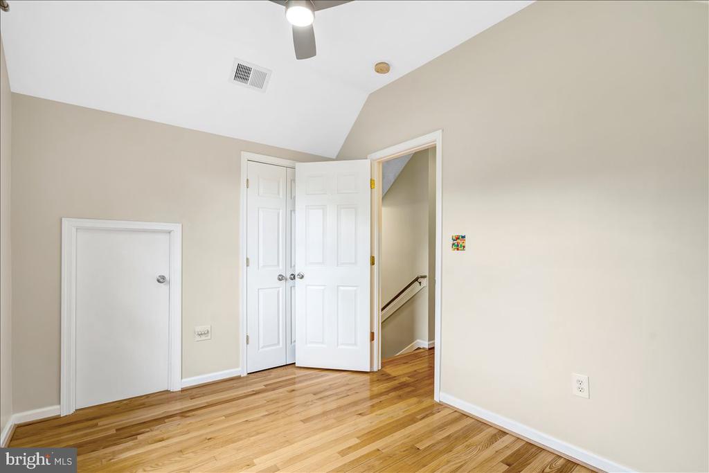 1302 QUINCY STREET