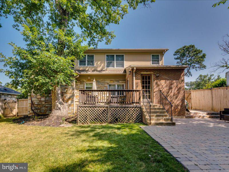 1302 QUINCY STREET