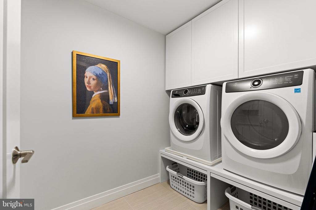 225 STRAND STREET Unit: 401