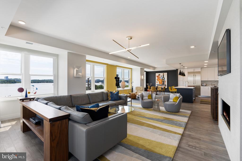 225 STRAND STREET Unit: 401