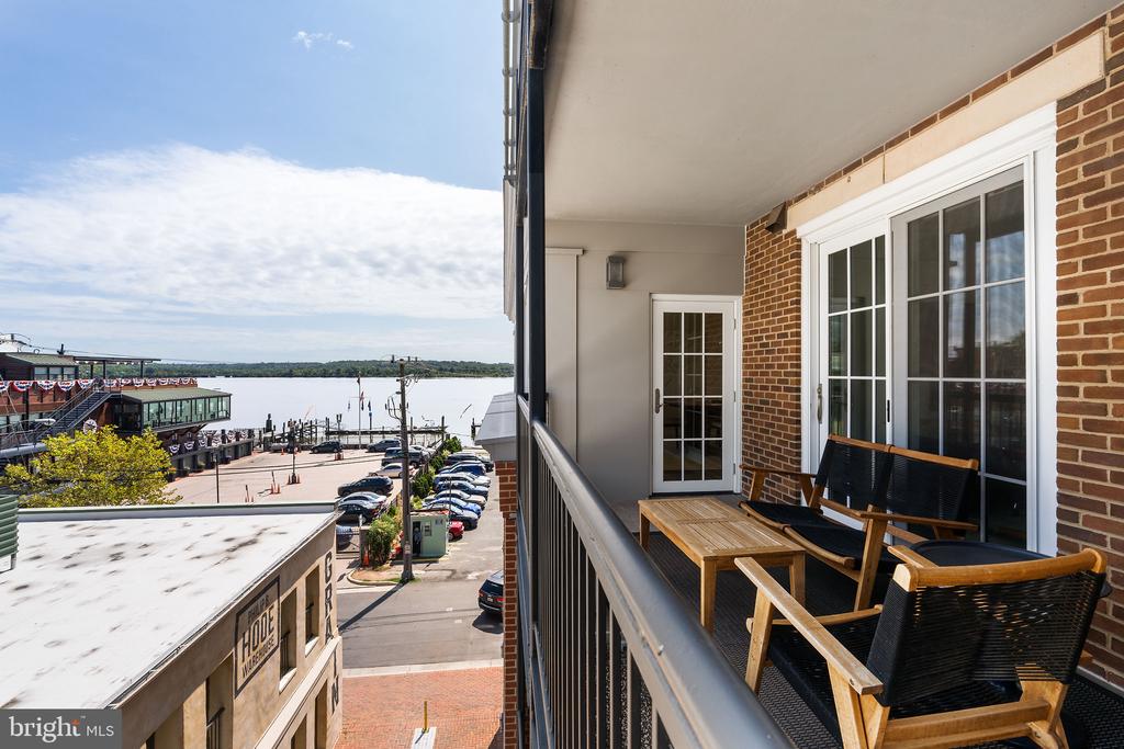 225 STRAND STREET Unit: 401