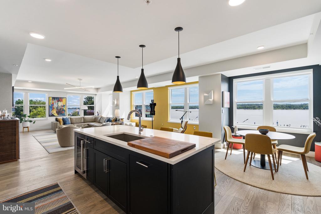 225 STRAND STREET Unit: 401