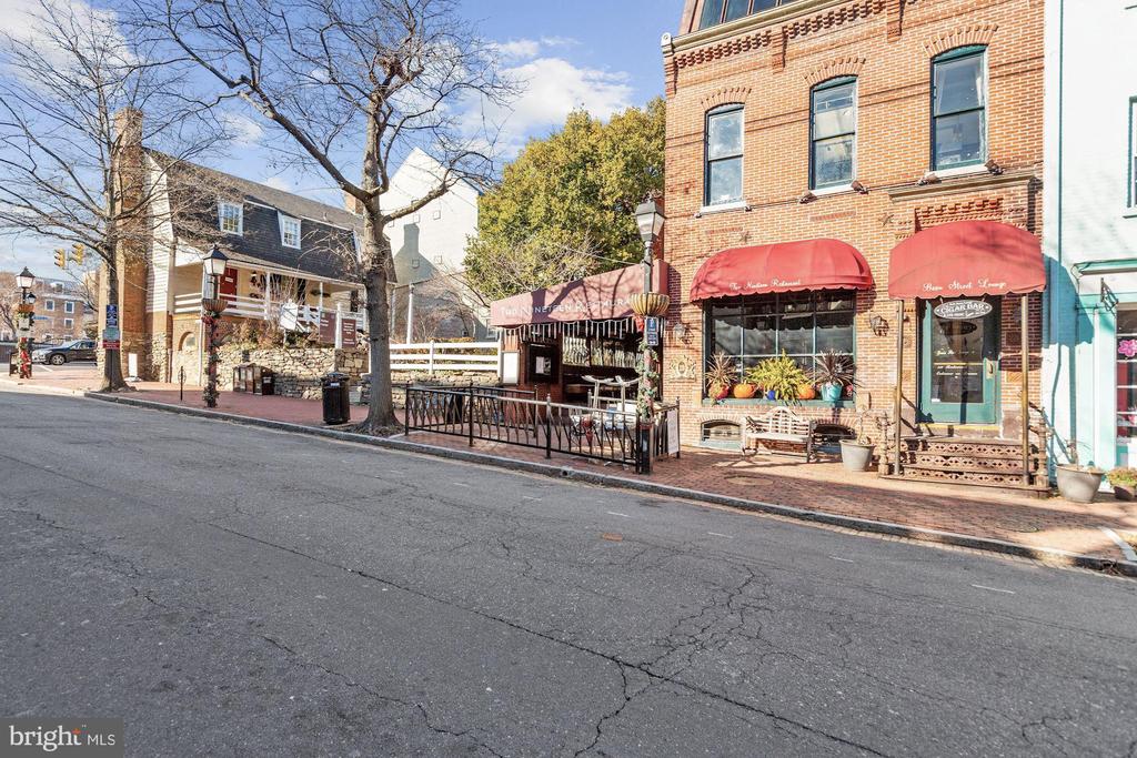 225 STRAND STREET Unit: 401