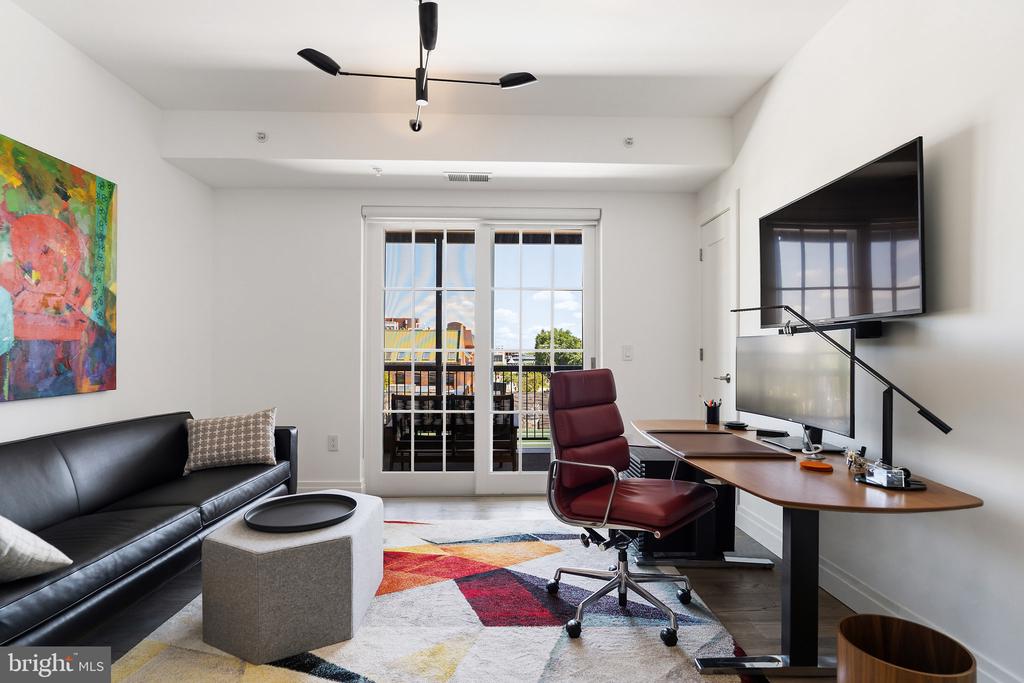 225 STRAND STREET Unit: 401