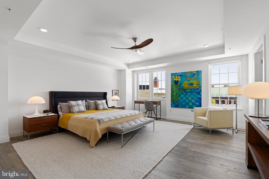 225 STRAND STREET Unit: 401