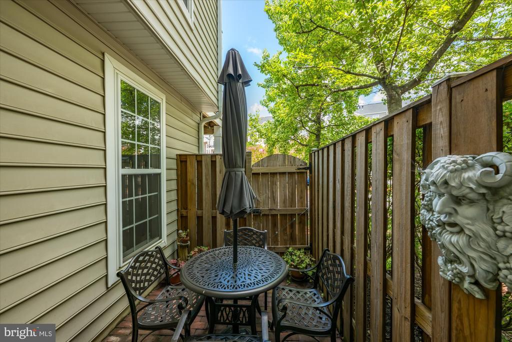 281 CAMERON STATION BOULEVARD