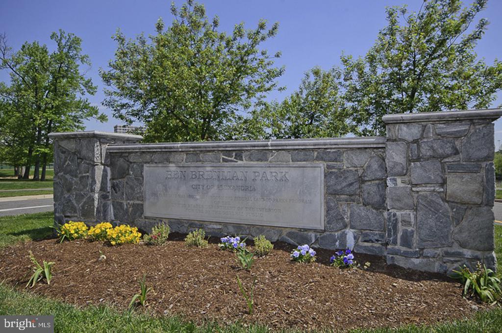 281 CAMERON STATION BOULEVARD