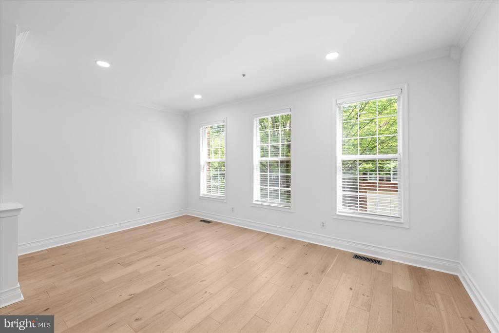 329 HELMUTH LANE