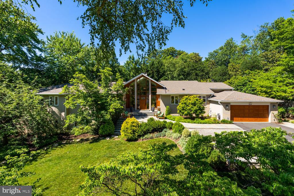 1406 COVENTRY LANE