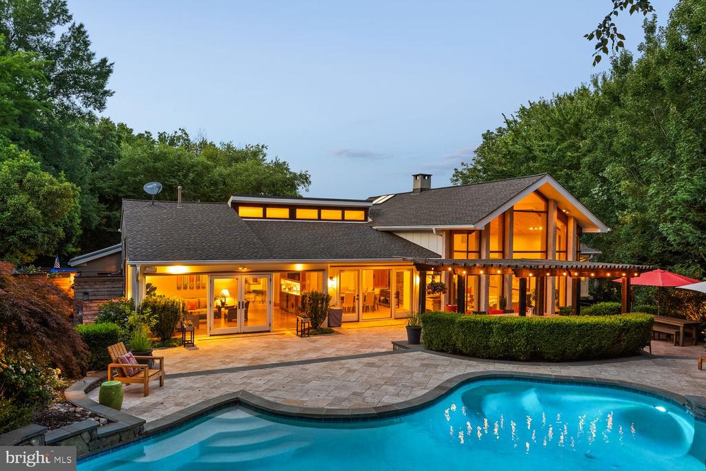 1406 COVENTRY LANE