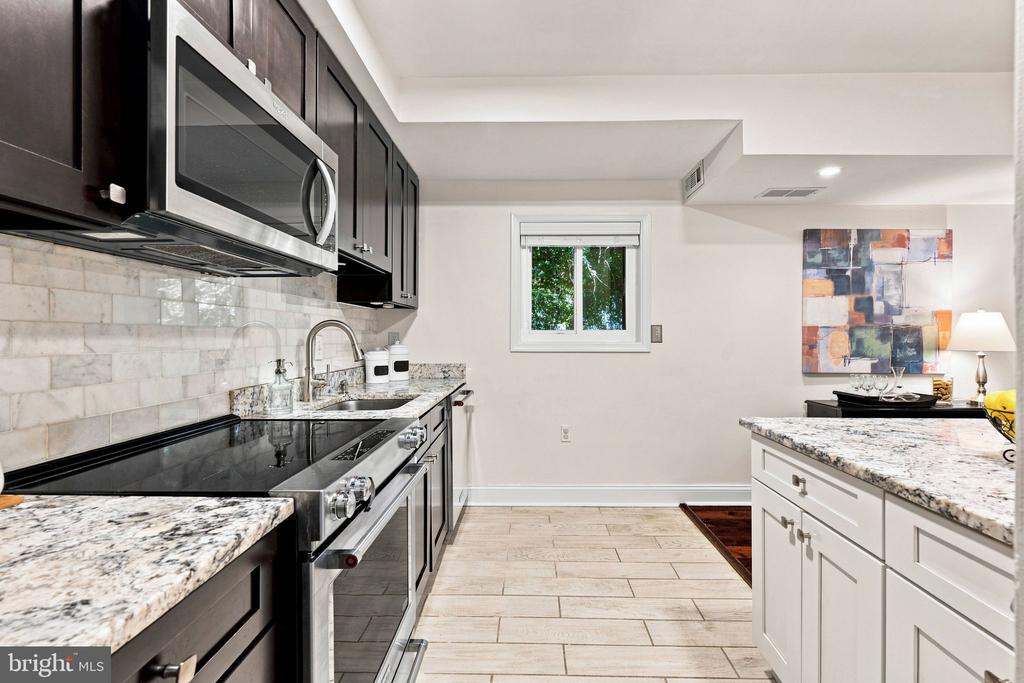 3330 S 28TH STREET Unit: 102