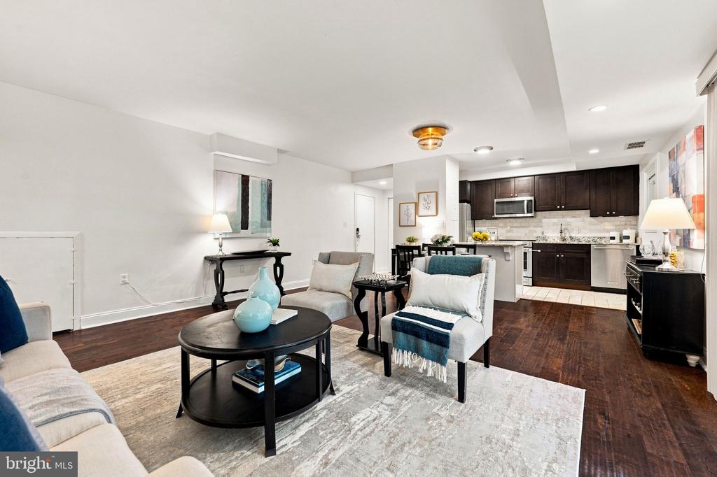 3330 S 28TH STREET Unit: 102