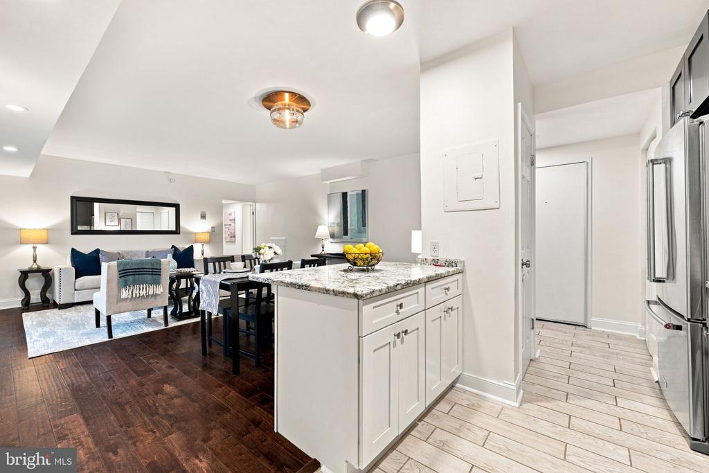 3330 S 28TH STREET Unit: 102
