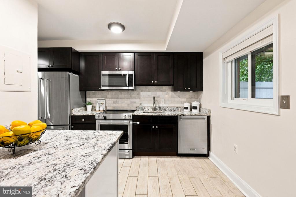 3330 S 28TH STREET Unit: 102
