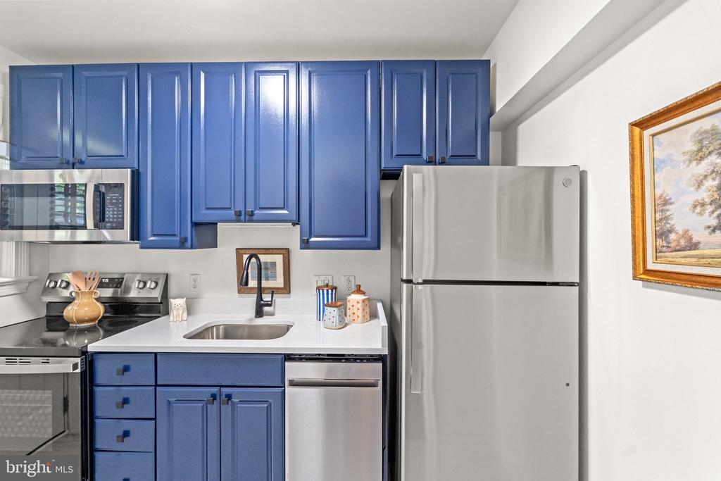 6 ASHBY STREET Unit: A