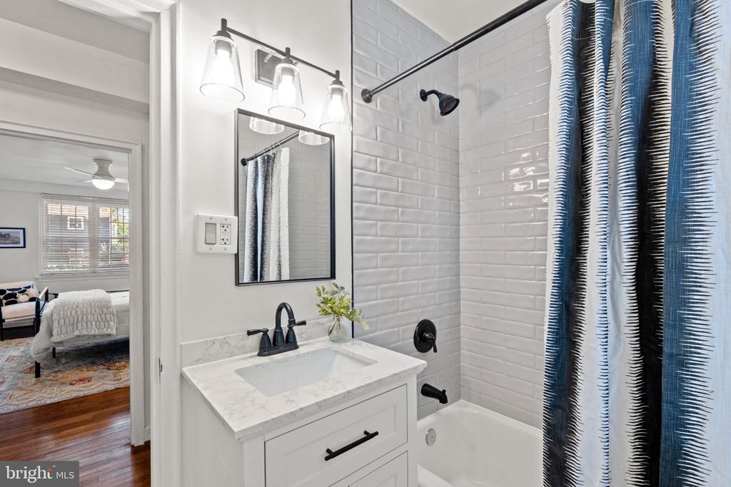 6 ASHBY STREET Unit: A