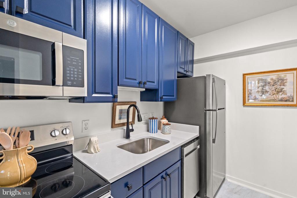 6 ASHBY STREET Unit: A