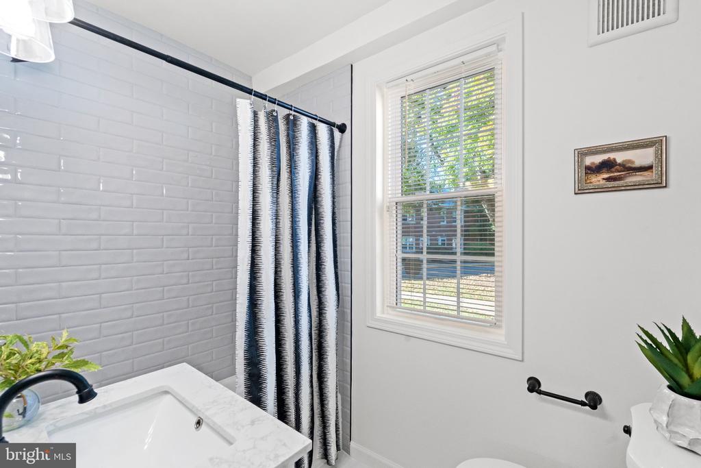6 ASHBY STREET Unit: A
