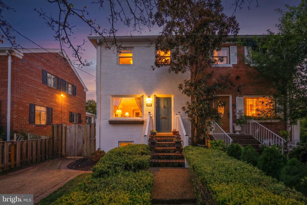 19 E CUSTIS AVENUE Unit: A