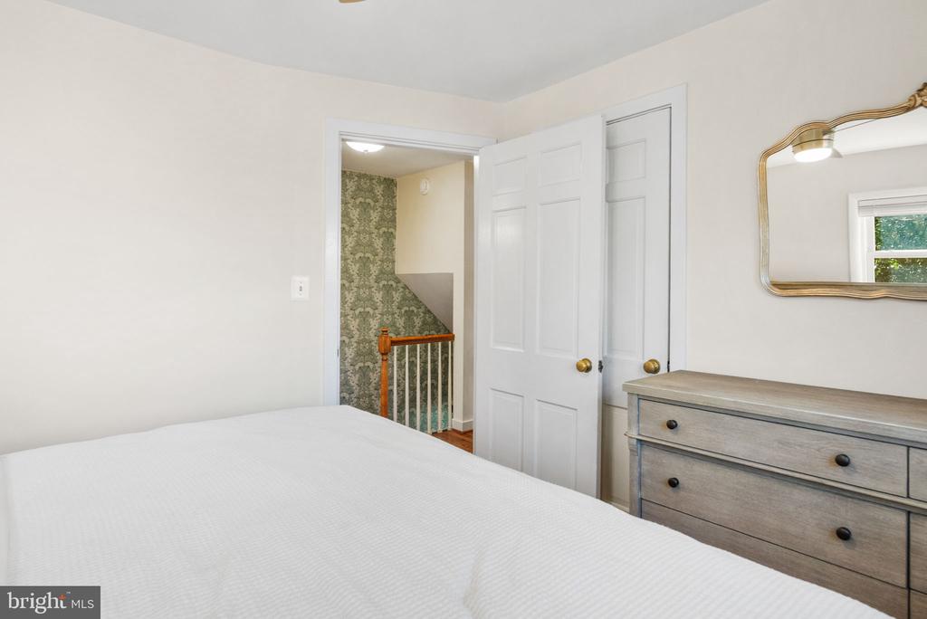 19 E CUSTIS AVENUE Unit: A
