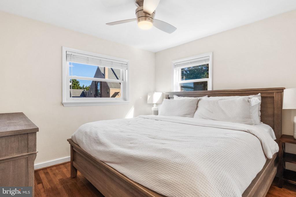 19 E CUSTIS AVENUE Unit: A