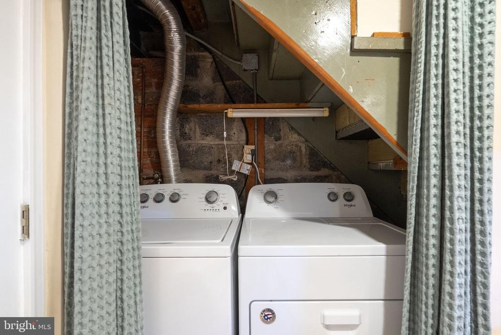 19 E CUSTIS AVENUE Unit: A