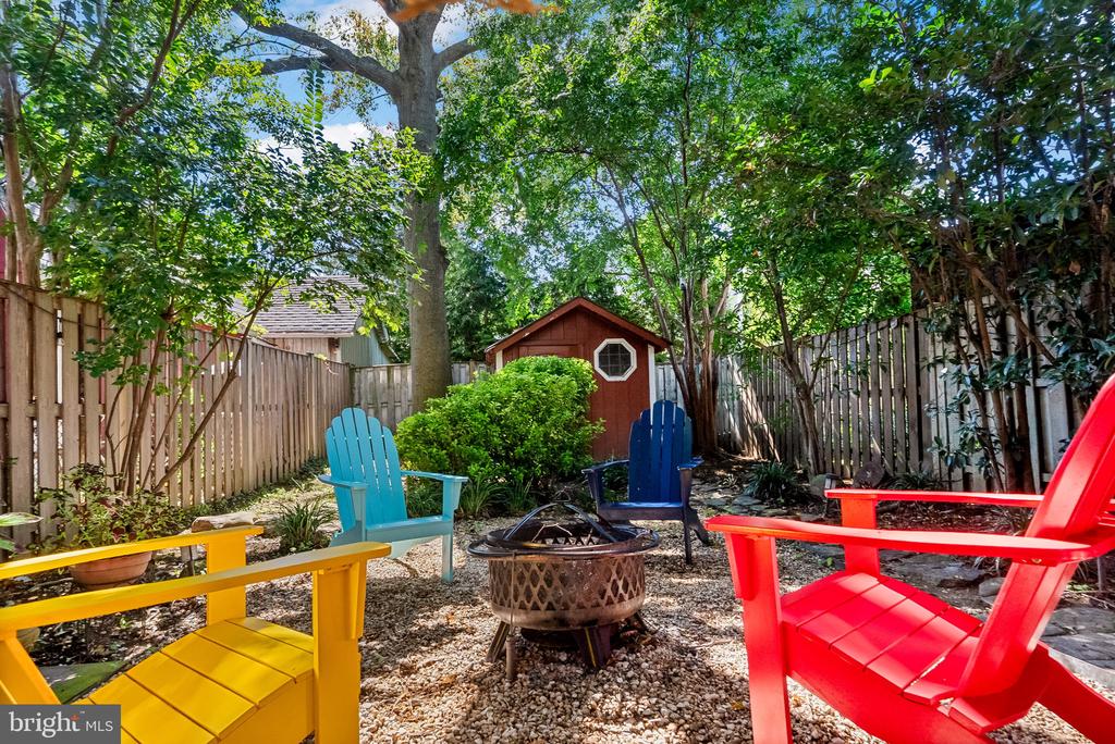 19 E CUSTIS AVENUE Unit: A