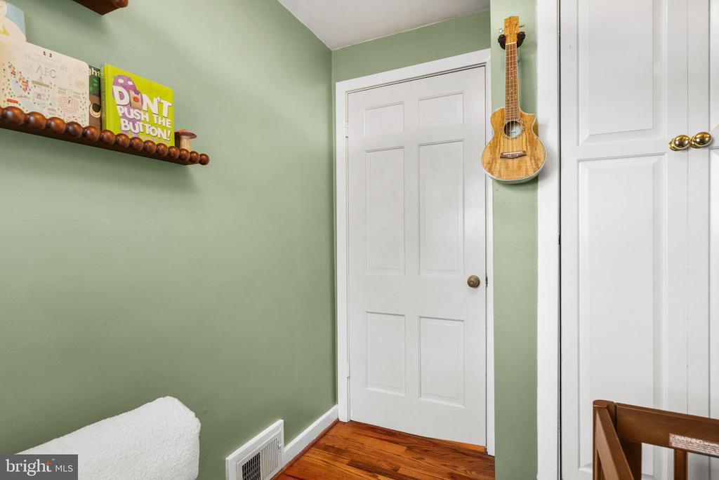 19 E CUSTIS AVENUE Unit: A