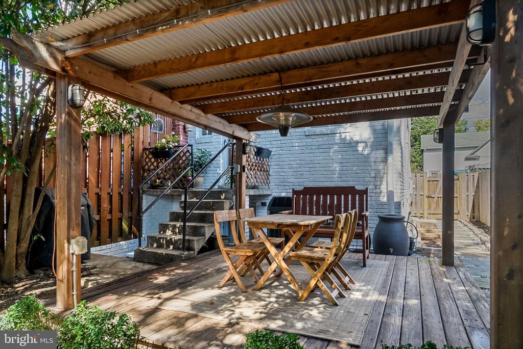 19 E CUSTIS AVENUE Unit: A