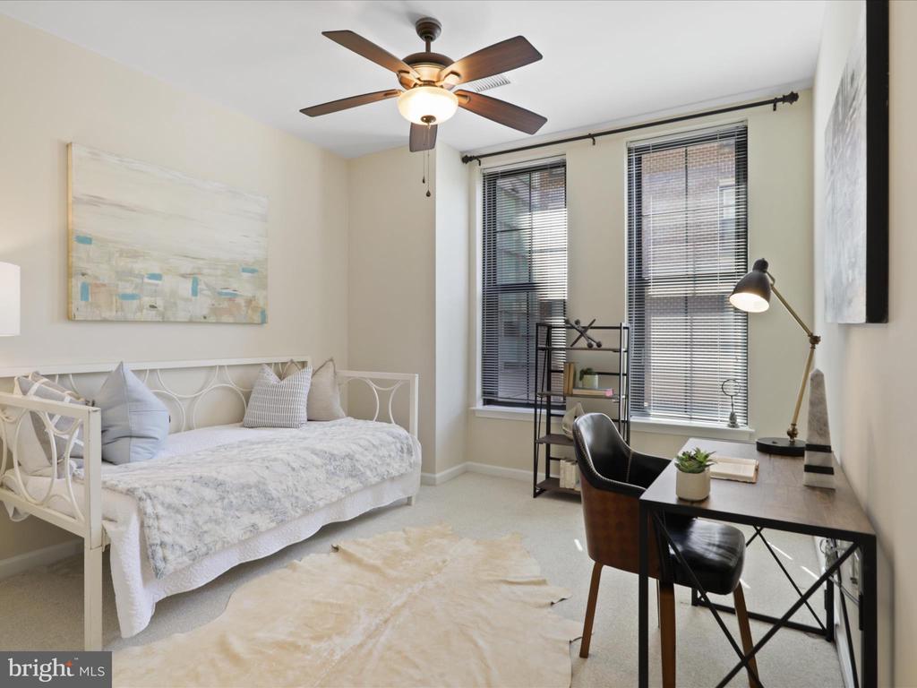 444 W BROAD STREET 201