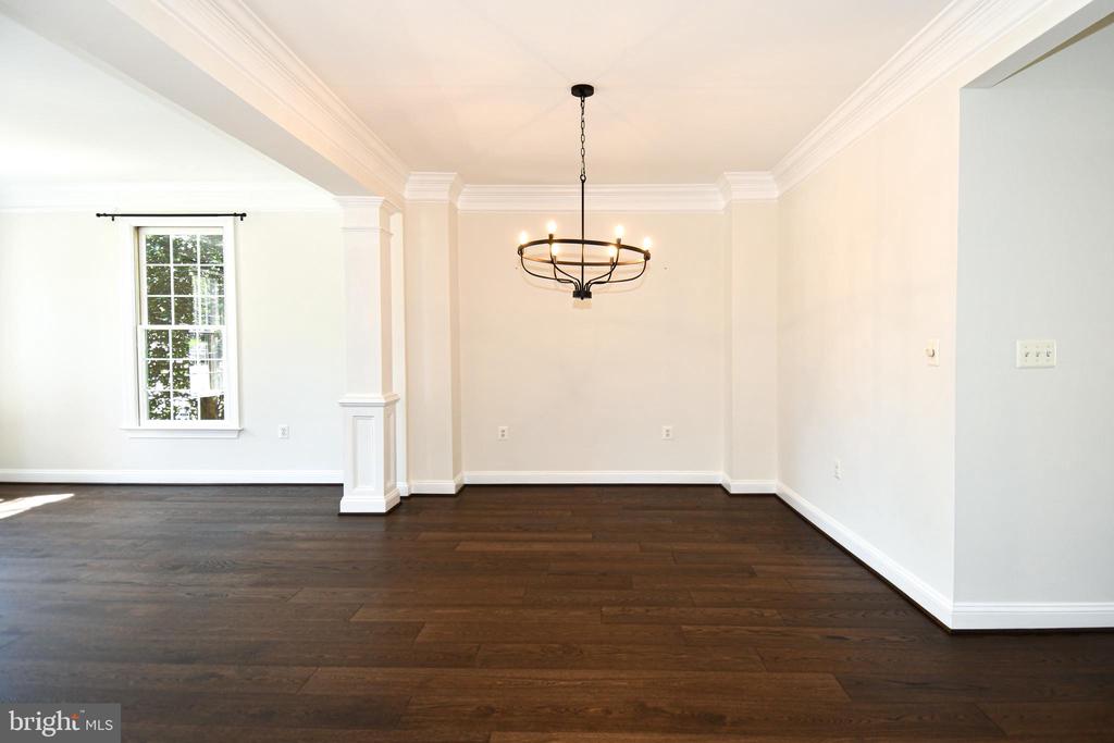 301 HILLWOOD AVENUE