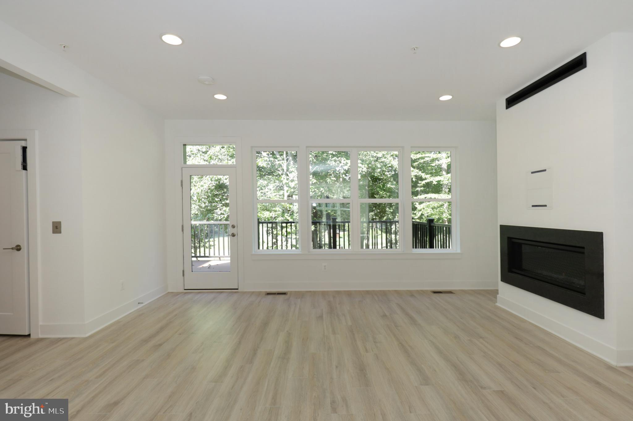 3532 SUTTON HEIGHTS CIRCLE