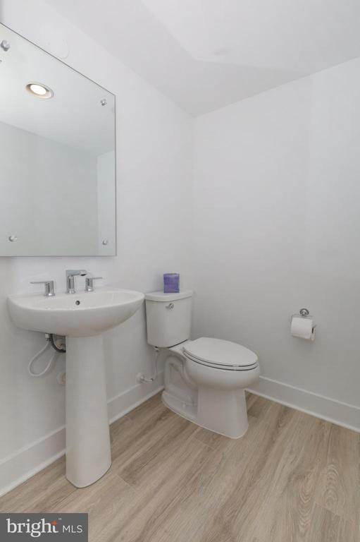 3532 SUTTON HEIGHTS CIRCLE