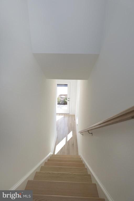 3532 SUTTON HEIGHTS CIRCLE