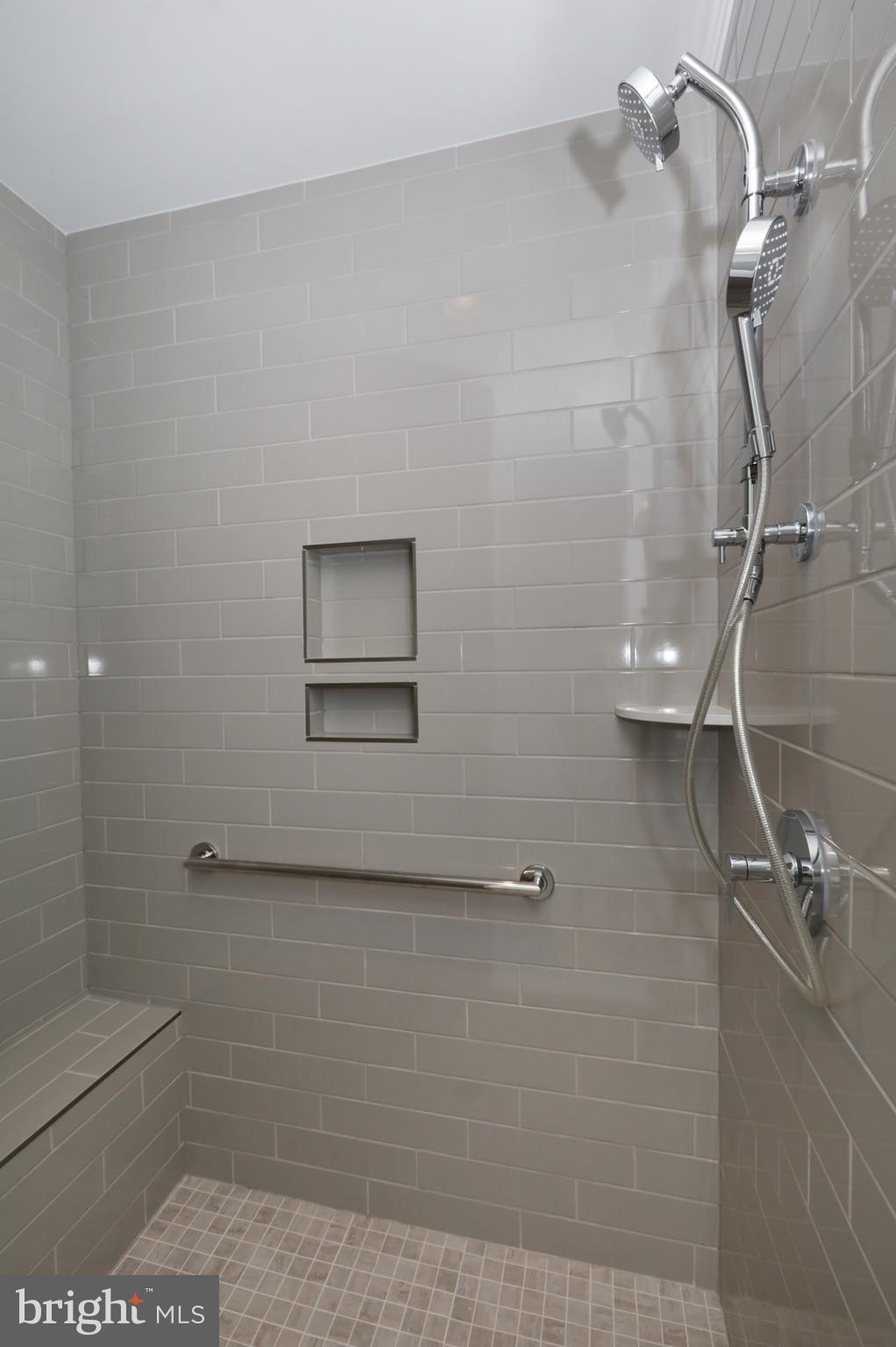 3532 SUTTON HEIGHTS CIRCLE