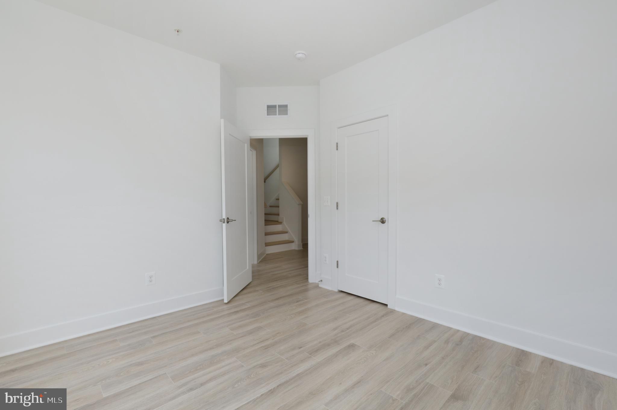 3532 SUTTON HEIGHTS CIRCLE