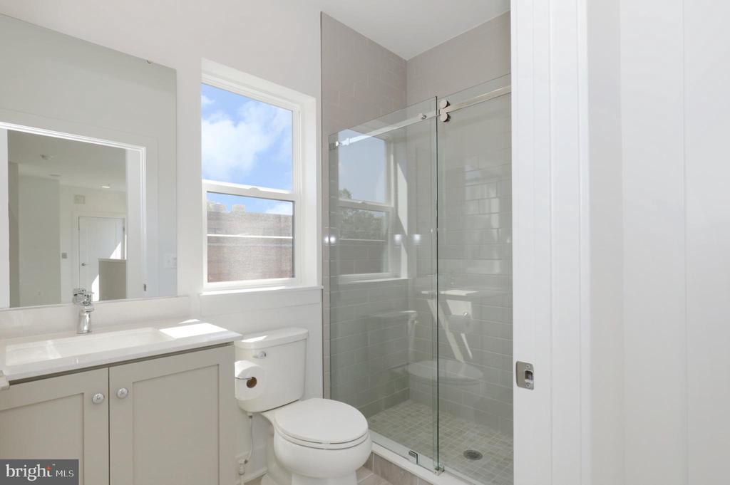 3532 SUTTON HEIGHTS CIRCLE