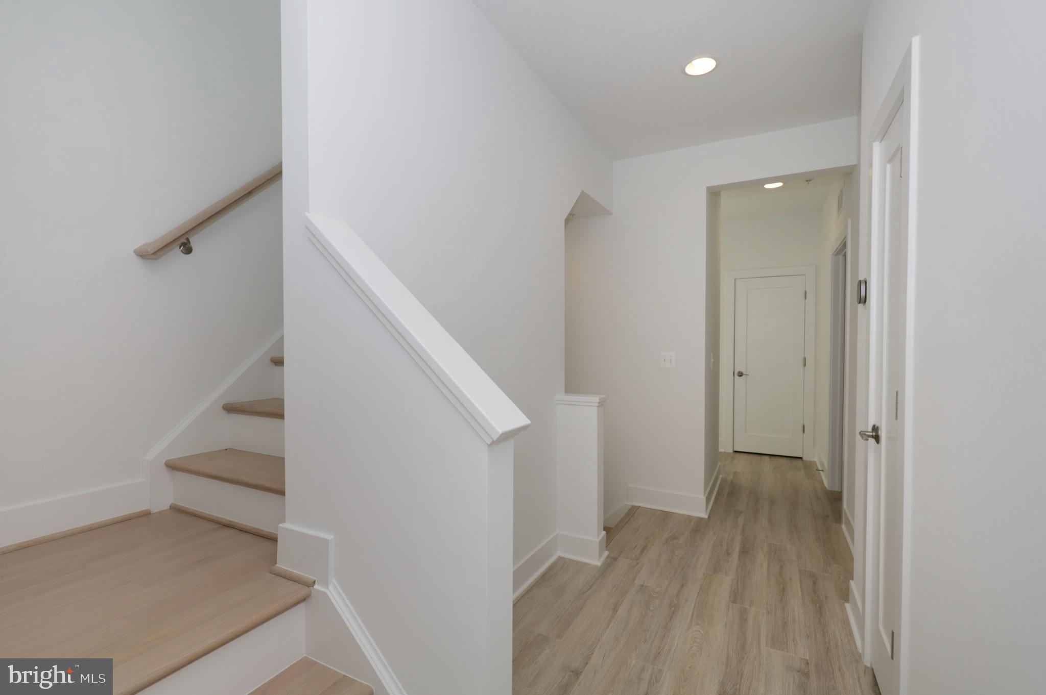 3532 SUTTON HEIGHTS CIRCLE