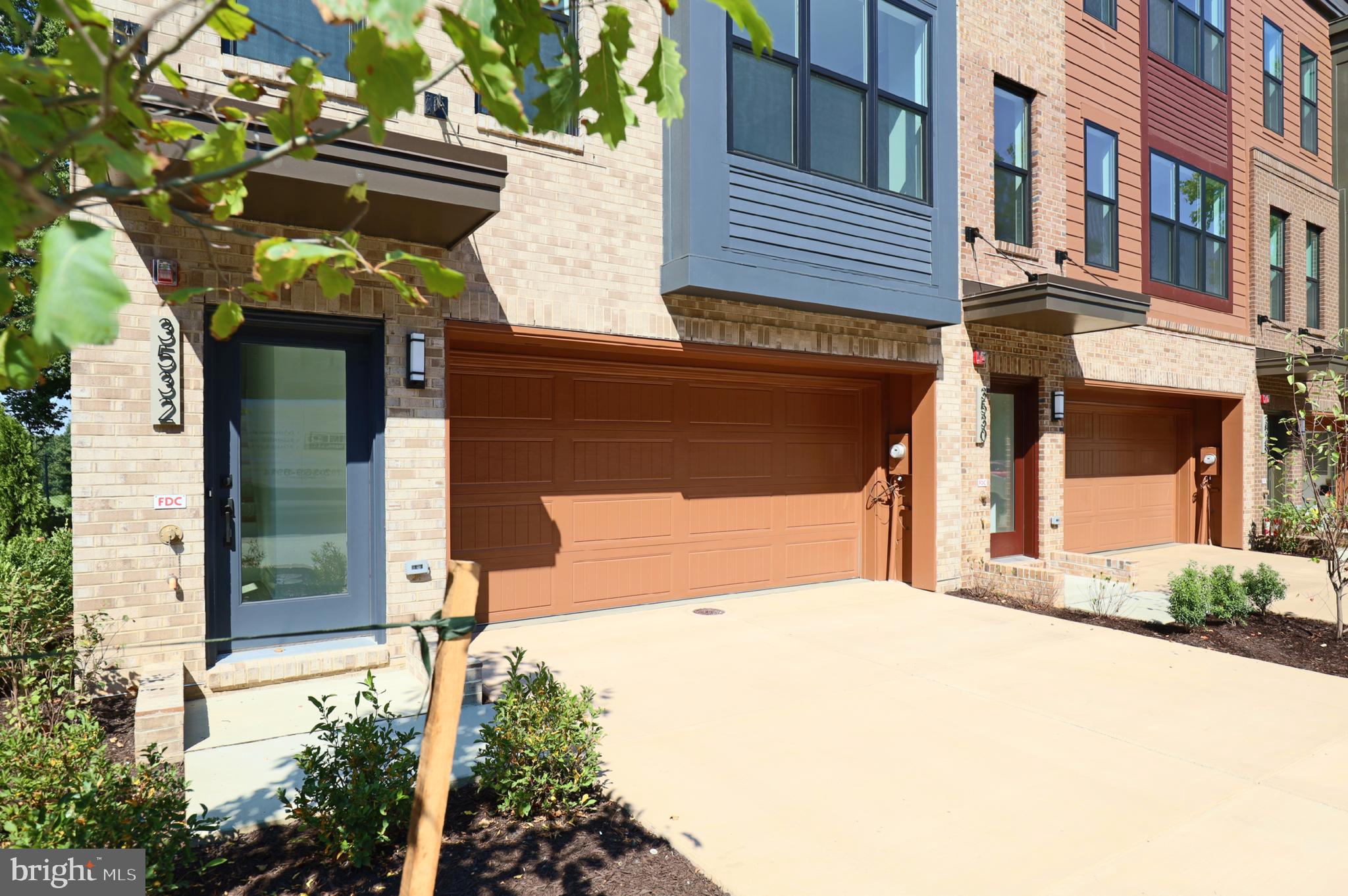 3532 SUTTON HEIGHTS CIRCLE