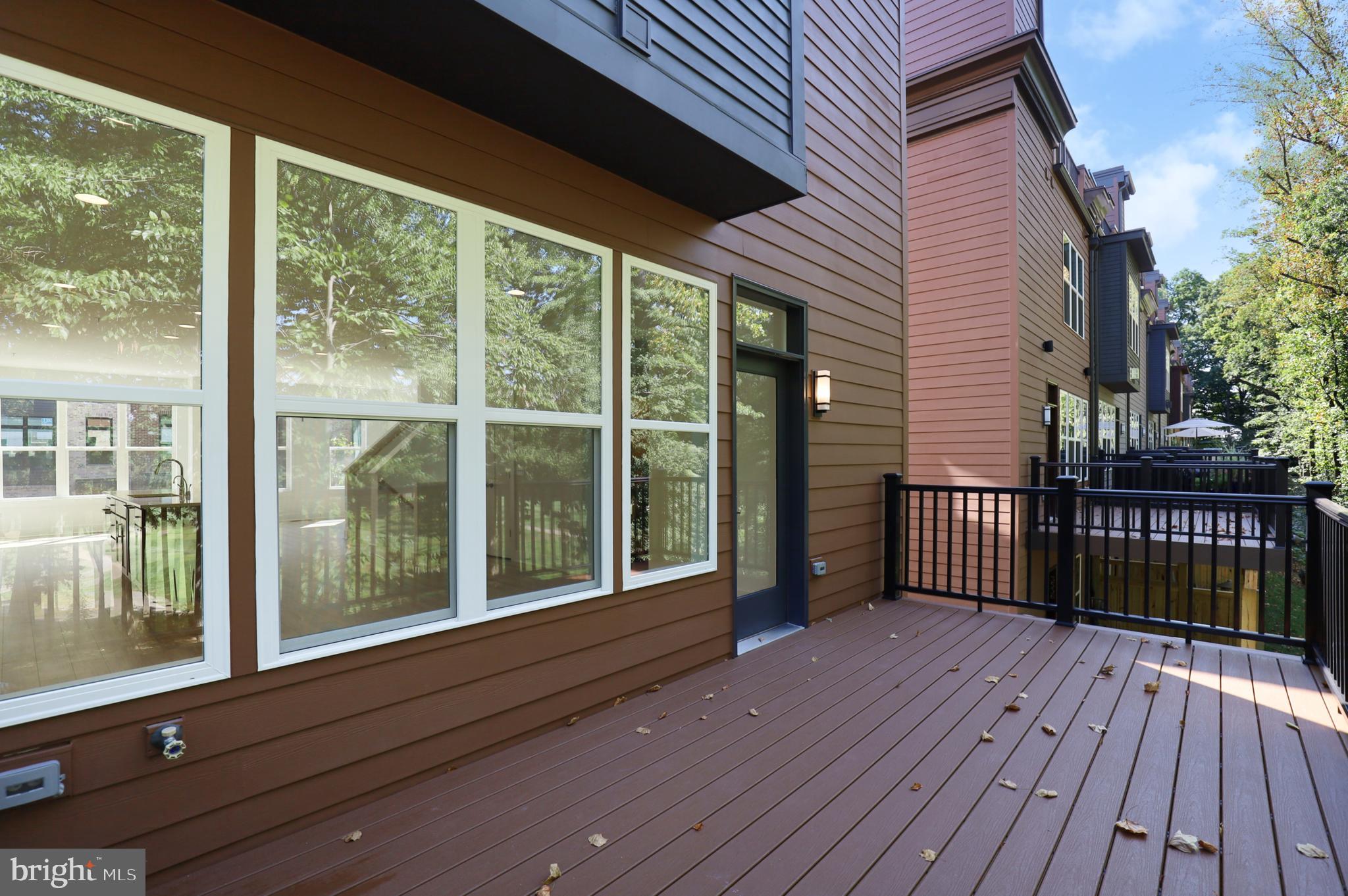 3532 SUTTON HEIGHTS CIRCLE