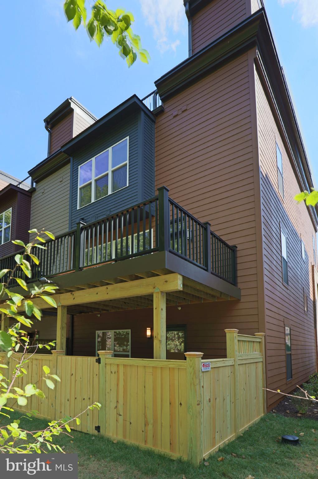 3532 SUTTON HEIGHTS CIRCLE