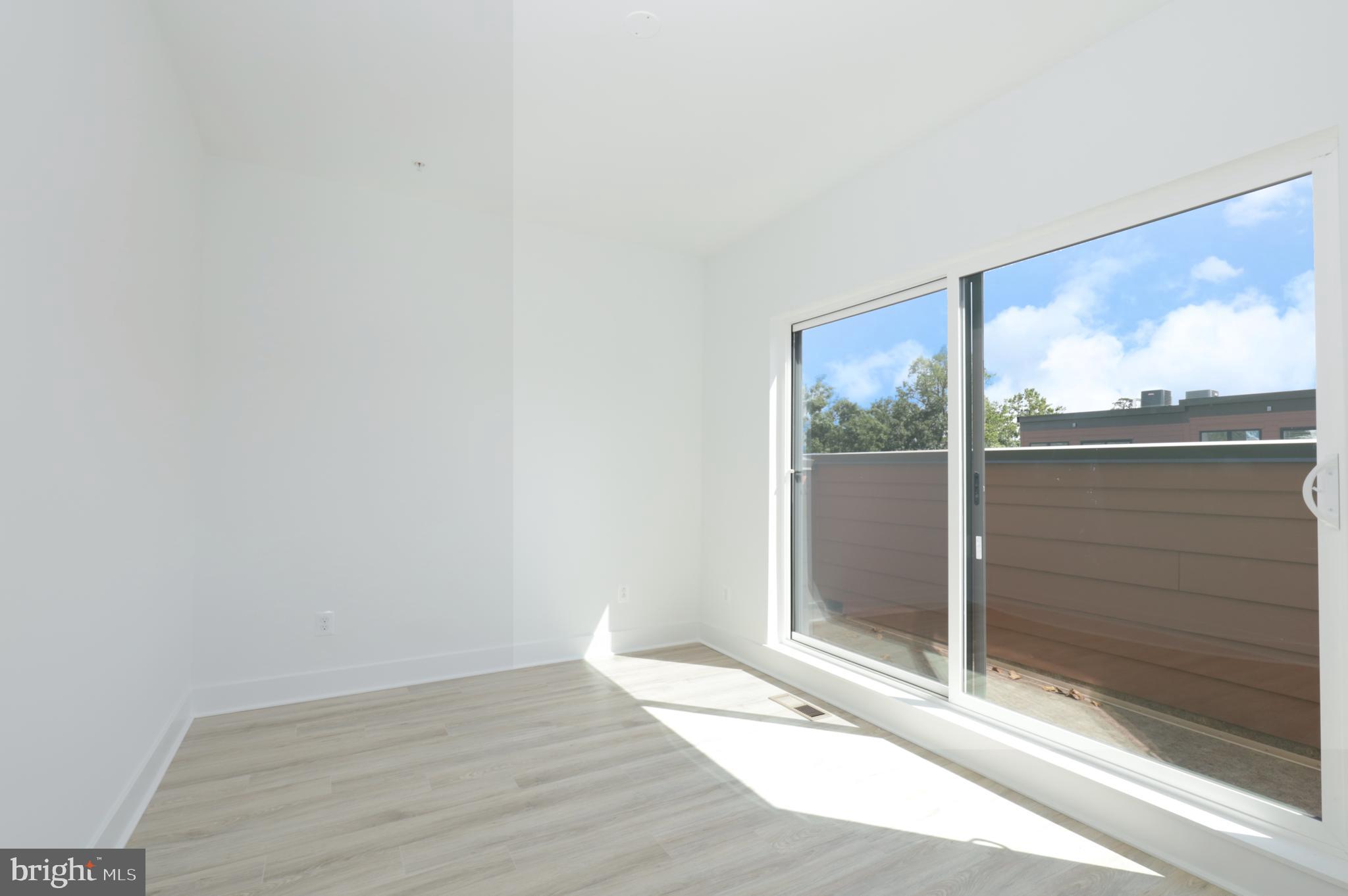 3532 SUTTON HEIGHTS CIRCLE